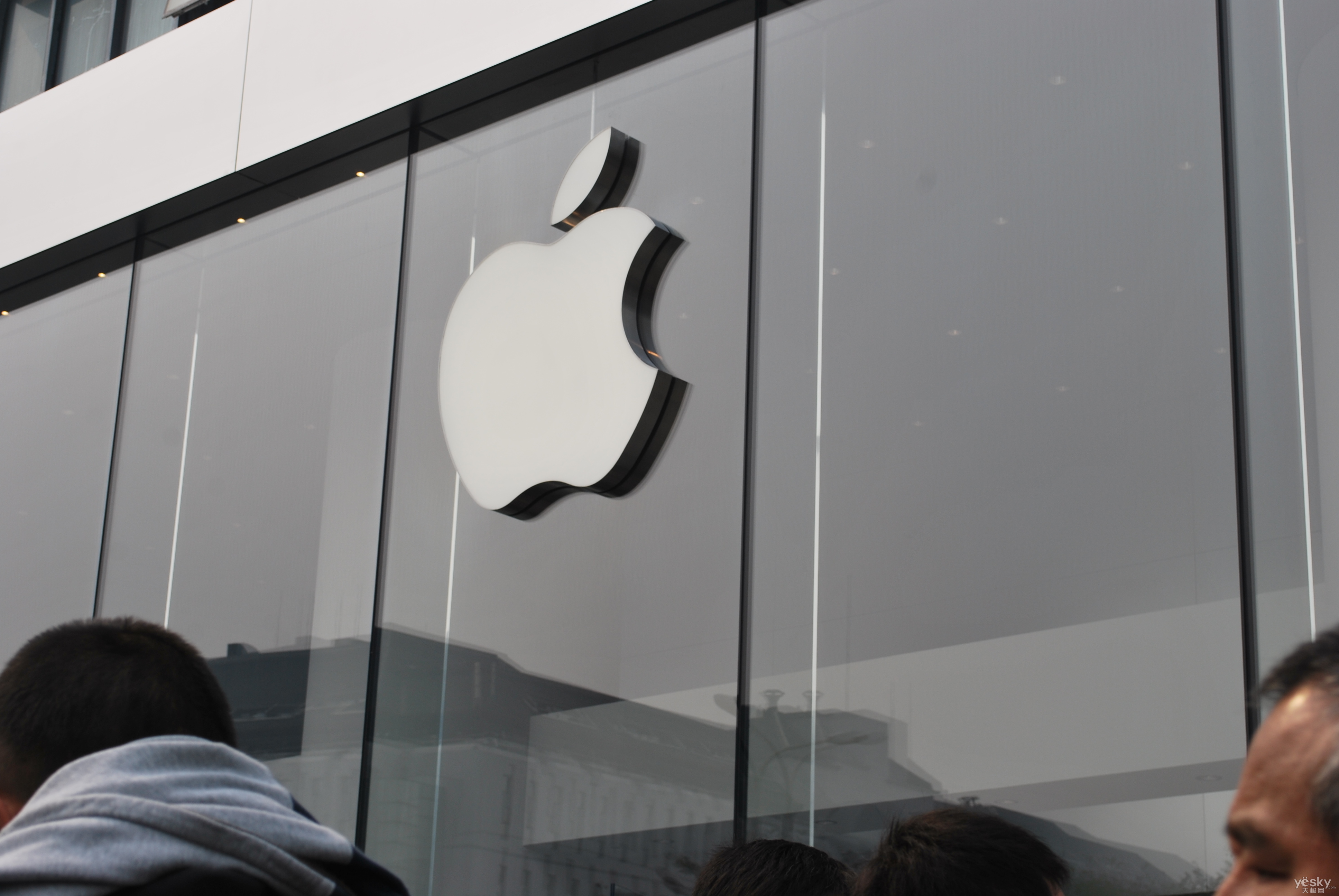 西单大悦城苹果店 购买iphone 4小编初体验