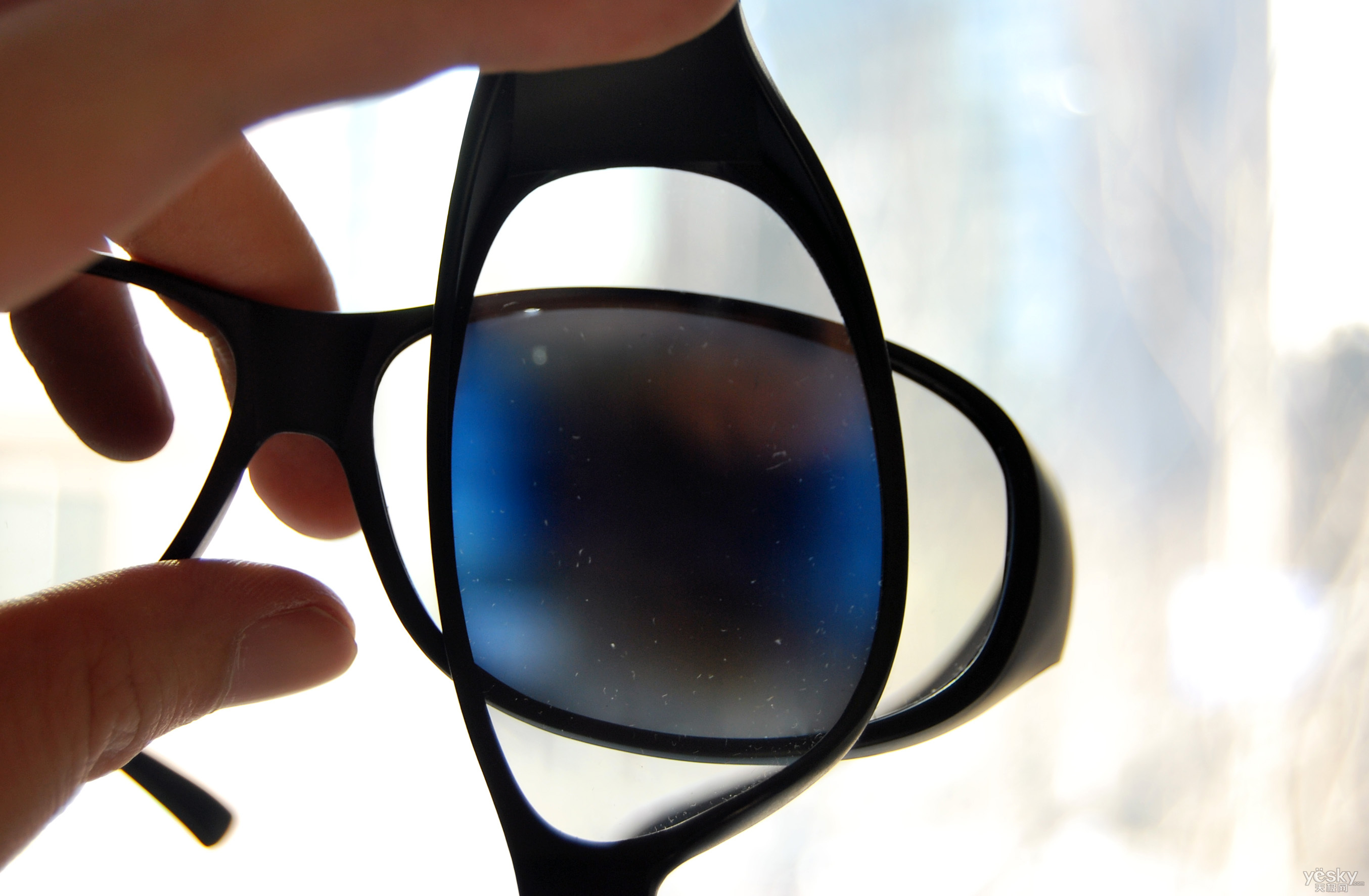 偏光技术融入巨屏 tcl液晶l65p10fe3d评测