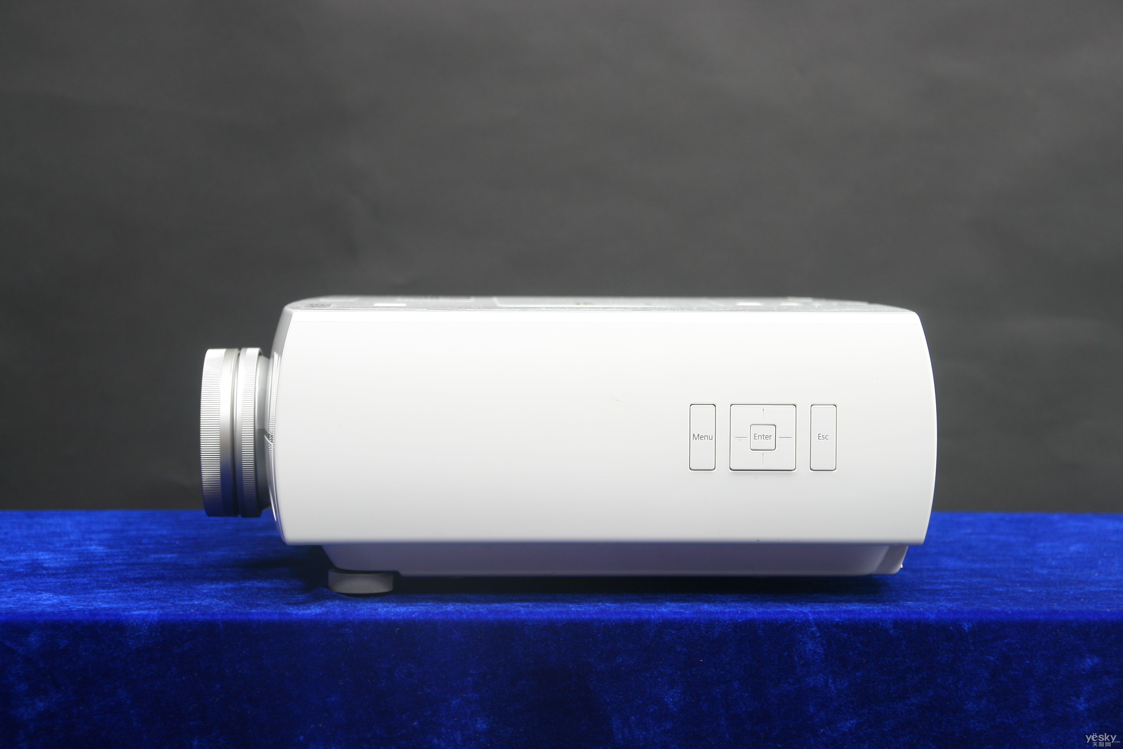 真实色彩 爱普生eh-tw3300c家用投影机评测