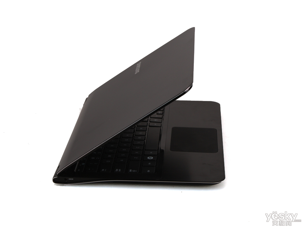 13吋超薄诱惑浑然天成三星900x3a外观评测