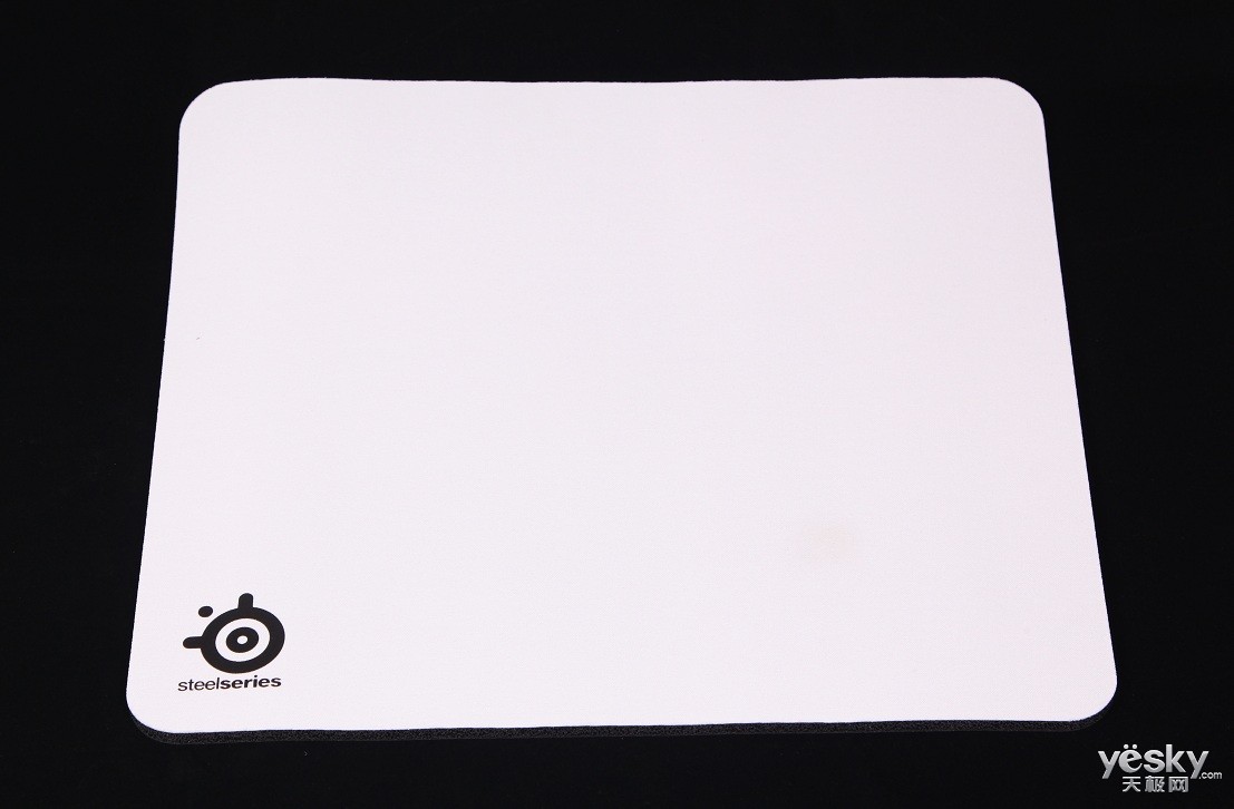 steelseries(赛睿)新款 qck mass鼠标垫