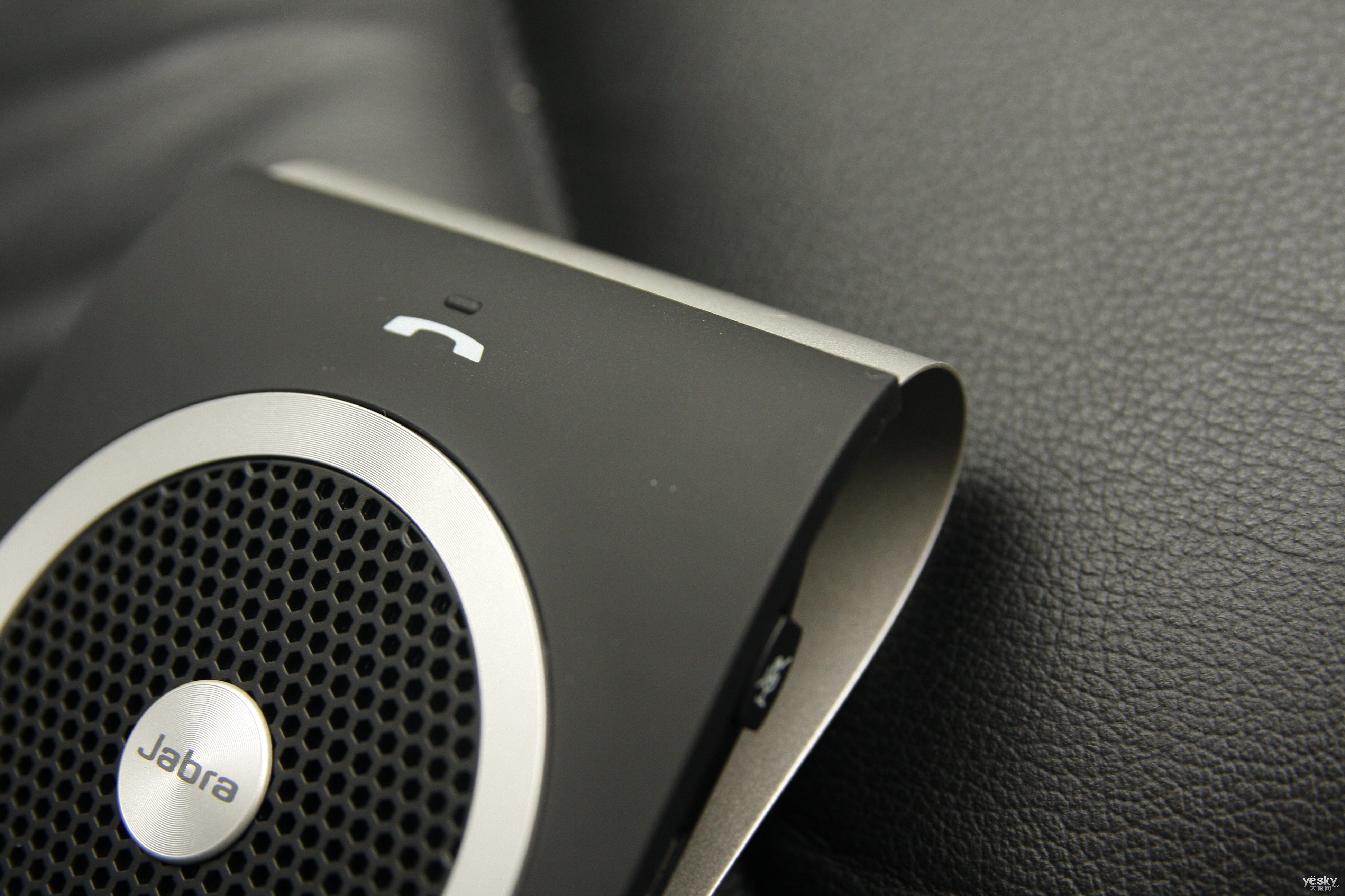 卓越音效感安全 捷波朗蓝牙车载扬声器评测 (全文)