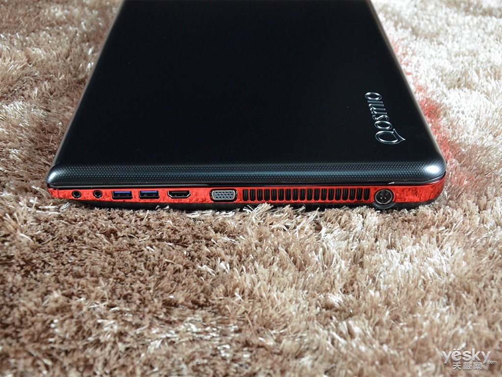 外观抢眼 内在彪悍 东芝x70-a游戏本图赏