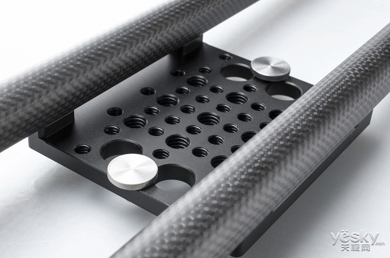 印迹新品全球发布 鲨鱼滑轨s1现身世界_天极网