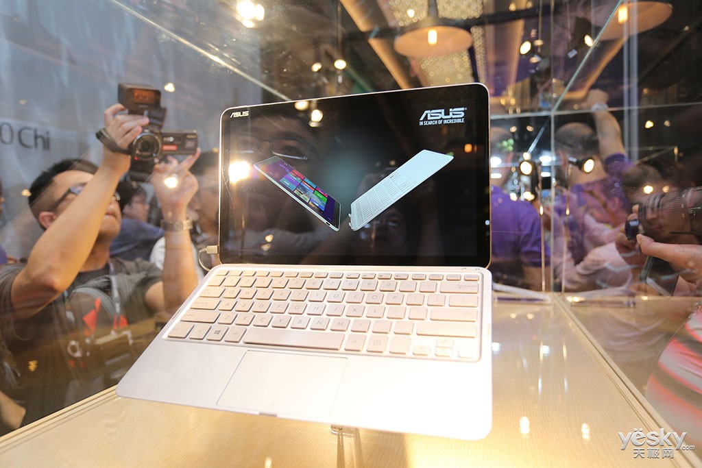 华硕transformerbook chi t300现场解析