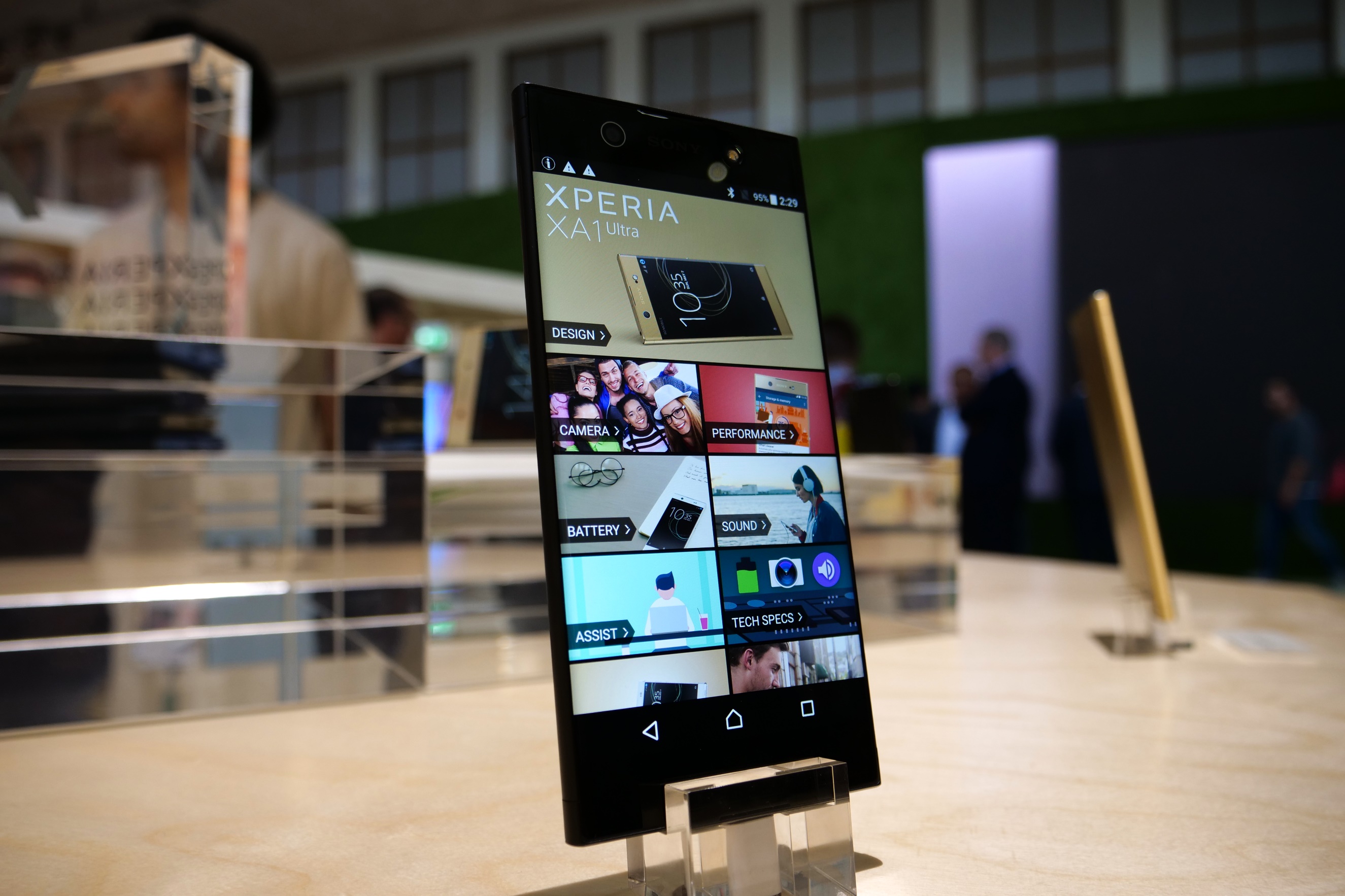 超窄边框的黑科技产物——索尼xa1 plus