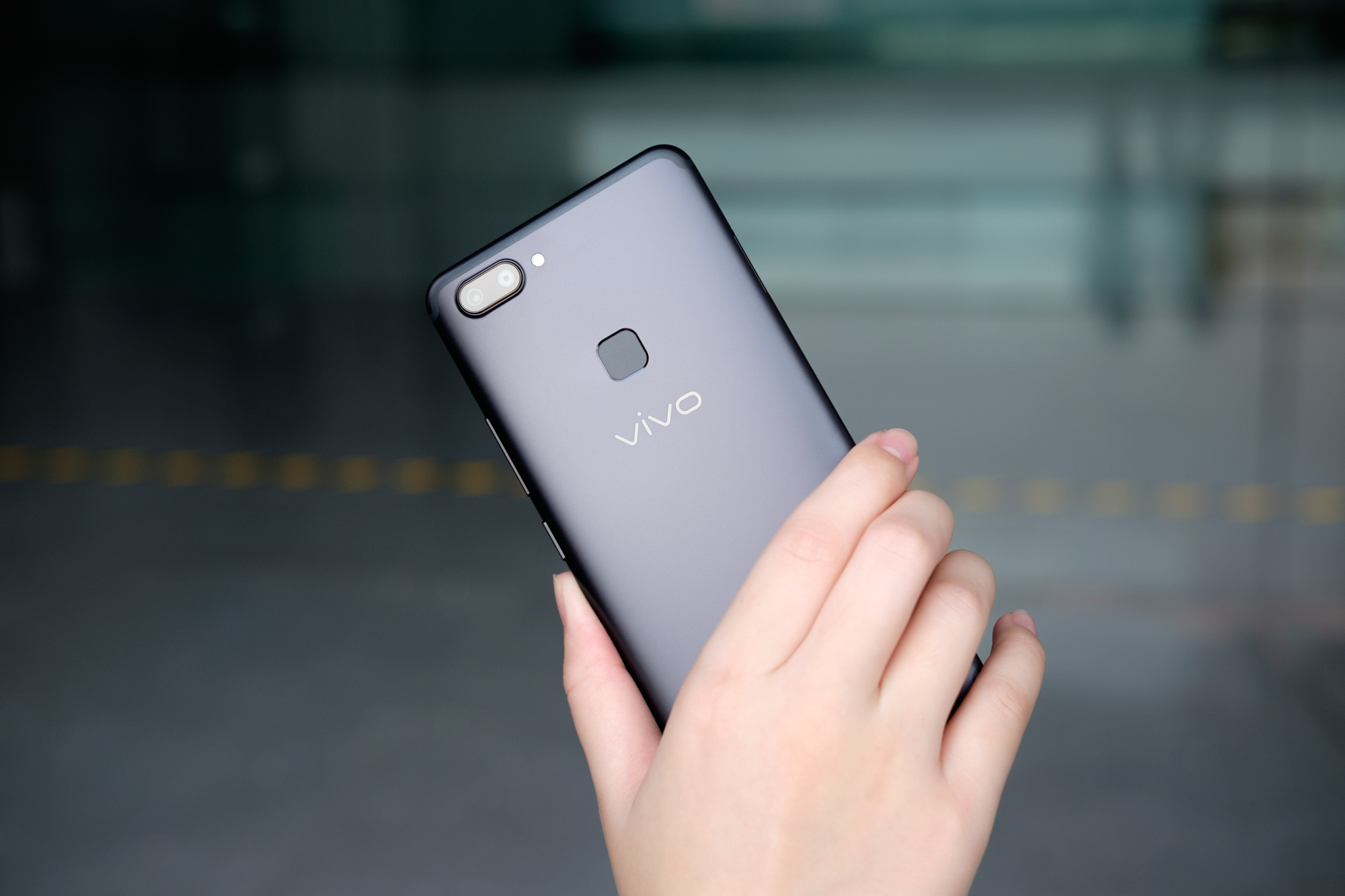 天极网 手机 评测 照亮全面屏视界 vivo x20全面屏测   vivo x20的